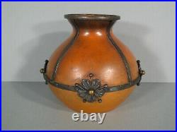 Ancien Vase Boule Style Art Nouveau Verre Coloré Monture Fer Forgé Signé Val