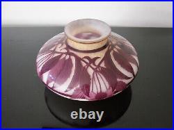 Ancien vase art nouveau signé A Delatte Nancy. Verre multicouche. Pate de verre