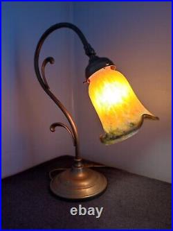 Ancienne lampe a poser style art nouveau col de cygne