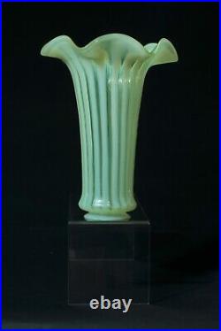 Ancienne tulipe art nouveau lampe Wes Benson verre Ouraline vaseline glass 23 cm