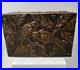 Boite-epoque-Art-Nouveau-a-decor-repousse-d-oiseaux-cabochons-de-verre-01-wci