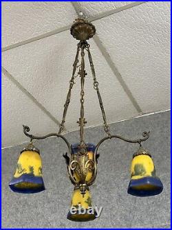 D'après Muller Lustre en bronze et pâte de verre époque Art Nouveau vers 1900