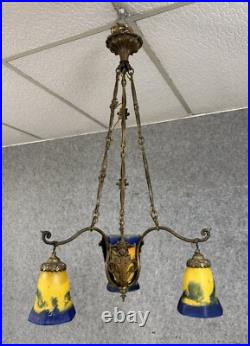 D'après Muller Lustre en bronze et pâte de verre époque Art Nouveau vers 1900