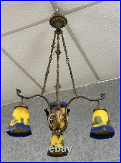 D'après Muller Lustre en bronze et pâte de verre époque Art Nouveau vers 1900