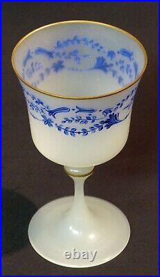 D art nouveau 1900 superbe flacon et verre à pied opaline opalin blanc or 725g