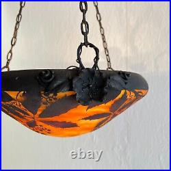 Daum Nancy 1910 Lampe Lustre Suspension Art Nouveau en verre à décor de vigne