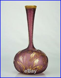 Daum Nancy Beau Vase décor Iris Verre Gravé Coloré Rehaussé d'Or Art Nouveau