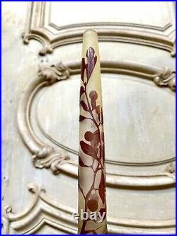 Emile galle Vase Soliflore A Decor De Baies, Pate De Verre Art Nouveau