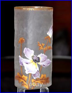F. T. Legras MONTJOYE. Vase quadrangulaire en verre émaillé, ép. Art nouveau F. T. Legras MONTJOYE. Vase quadrangulaire en verre émaillé, ép. Art nouveau