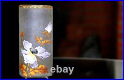 F. T. Legras MONTJOYE. Vase quadrangulaire en verre émaillé, ép. Art nouveau F. T. Legras MONTJOYE. Vase quadrangulaire en verre émaillé, ép. Art nouveau