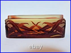 Gallé art nouveau bas de bonbonnière verre dégagé à l'acide n Daum pâte de verre Gallé art nouveau bas de bonbonnière verre dégagé à l'acide n Daum pâte de verre