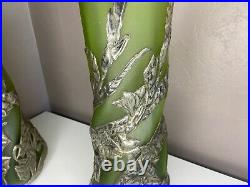 Grands Vases En Verre Vert a Cotes Torses Motifs De Fleurs En Etain Art Nouveau