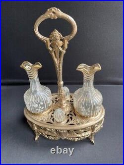 Huilier/Vinaigrier Métal doré et verre émaillé Art nouveau de style Louis XV