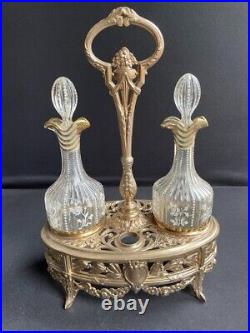 Huilier/Vinaigrier Métal doré et verre émaillé Art nouveau de style Louis XV