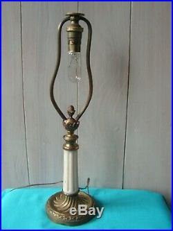 Lampe Art Nouveau Bronze/tulipe Pate De Verre Signee Le Verre Francais Pas Daum