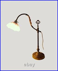 Lampe Art -Nouveau pied de Greffier en bronze abat-jour pâte de verre SCHNEIDER
