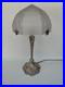 Lampe-De-Style-Art-Nouveau-En-Bronze-Et-Verre-Depoli-01-xelw