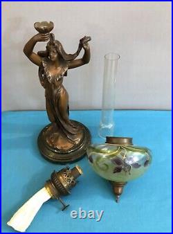 Lampe à pétrole ART NOUVEAU en régule patiné bronze et verre émaillé no cristal