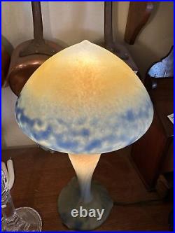 Lampe sur pied art nouveau en forme de champignon polychromie bleue et jaune