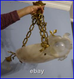 Lustre Art Nouveau en albatre avec 3 bras tulipes en verre alabaster light shade