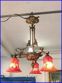 Lustre en bronze à 3 tulipes vers 1900 Luminaire Art Nouveau Verre Globe Lampe