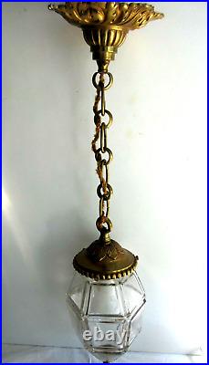 Lustre, suspension, plafonnier bronze doré et globe en verre Napoléon III