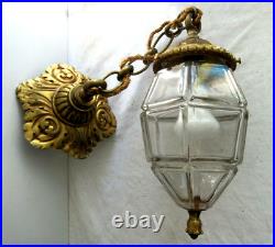 Lustre, suspension, plafonnier bronze doré et globe en verre Napoléon III