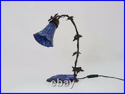 Magnifique lampe papillon en métal, céramique et pâte de verre bleu. Art Nouveau