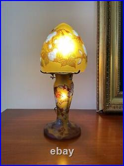 Magnifique lampe style art nouveau Tip Gallé de forme champignon