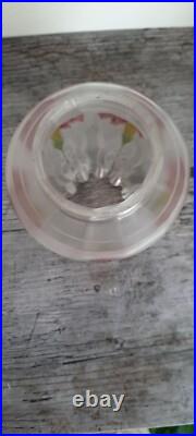 Paire De Tulipes Art Nouveau Décor Émaillée D'Oillets Verre Dépoli Et Gravé Paire De Tulipes Art Nouveau Décor Émaillée D'Oillets Verre Dépoli Et Gravé