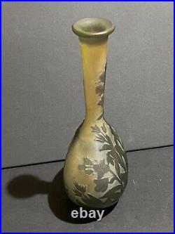 Petit vase Gallé signé parfait état décor végétal Art Nouveau