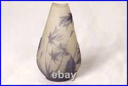Petit vase piriforme pâte de verre Emile Gallé fleurs lis Art Nouveau XIXè