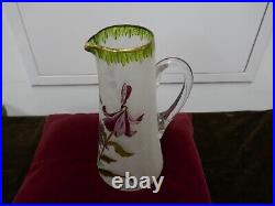 Pichet art nouveau verre givré, cannelé, émaillé aux iris, H 25cm