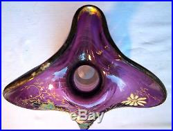 RARE Vase Art Nouveau, forme originale, verre violet émaillé de fleurs Legras