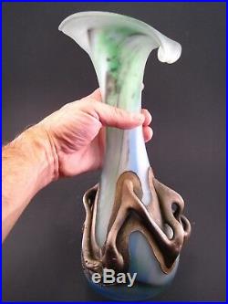 Rare Vase Design Artistique Moderniste Style Art Nouveau Pâte de verre et Bronze
