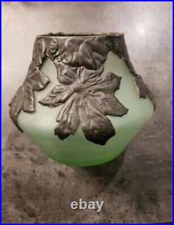 Rare vase boule art nouveau pate de verre décor de marronnier en étain Nancy