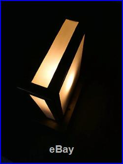 Superbe Lampe Art Deco En Laiton Incisé Et Plaque De Verre Opaque