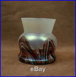 Superbe Vase Art Nouveau En Verre Irise De Wilhelm Kralik