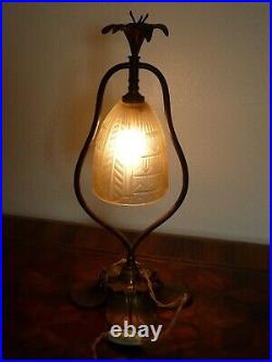 Superbe rare Lampe Art Nouveau originale en bronze 43cm verre pressé Fleur