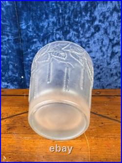 Superbe vase Art nouveau en verre pressé moulé givré