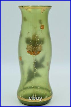 Vase Art Nouveau Verre fond vert, émaillé et dorure France, vers 1900