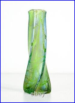 Vase Loetz Autriche Pampas Crète Verte Verre Soufflé Iridescent Art Nouveau