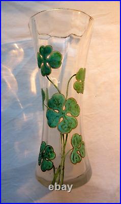 Vase cintré verre incolore émaillé Legras, Art Nouveau Trèfles à 4 feuilles