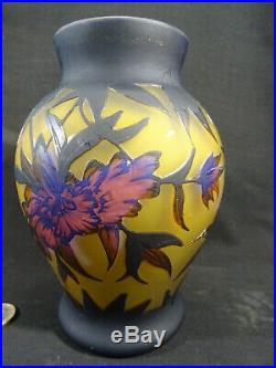 Vase de style art nouveau pate de verre signé GALLE