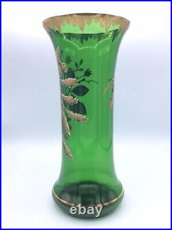 Vase en verre soufflé coloré vert émaillé à décor végétal Art Nouveau Jugendstil