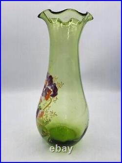 Vase en verre soufflé émaillé à décor floral de Legras Montjoye Art Nouveau