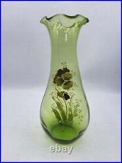 Vase en verre soufflé émaillé à décor floral de Legras Montjoye Art Nouveau