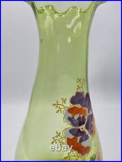 Vase en verre soufflé émaillé à décor floral de Legras Montjoye Art Nouveau