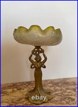 Vide Poche Art Nouveau en bronze doré et coupe en verre perlé